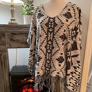 H&M DIVIDED Mexican Shawl